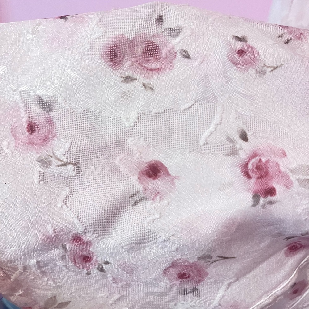 Windsor Floral Dress in White and Pink - Picture 5 of 6